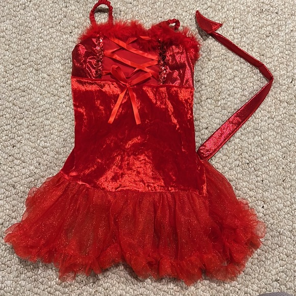 Girls, darling devil Halloween costume - Picture 4 of 15